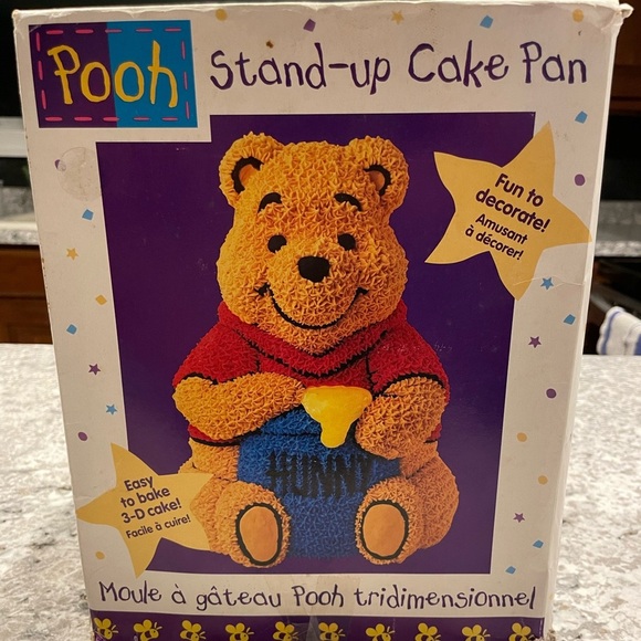 Winnie the Pooh vintage 1998 Stand-up Wilton cake pan with instructions *RARE* - Picture 1 of 7